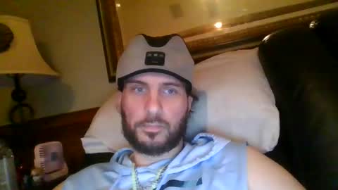 Snapshot of raidersman757 chatting on 02/10/26, 01:21 hitman online show from 02/10/26, 01:21