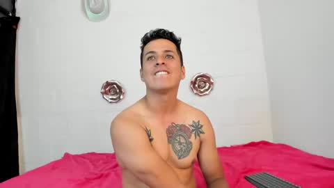 Snapshot of raiiaan_torricely chatting on 12/24/24, 05:38 Rayan online show from 12/24/24, 05:38