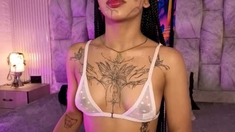 Snapshot of railey_rosse_ chatting on 10/17/25, 07:27 Welcome to my room online show from 10/17/25, 07:27