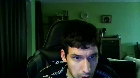 Snapshot of raimondo32 chatting on 02/05/25, 05:09 Raimondo te Paste online show from 02/05/25, 05:09