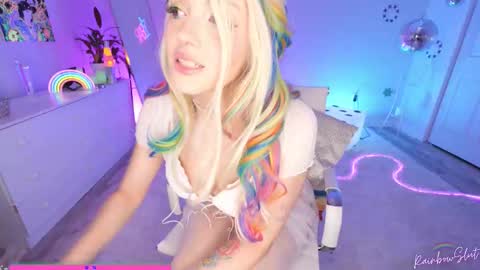 Snapshot of rainbowslut chatting on 01/14/26, 05:46 Mary Rainz online show from 01/14/26, 05:46