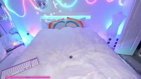 Mary Rainz online show from 05/16/26, 04:31