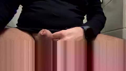 Snapshot of raindog72 chatting on 11/16/25, 11:54 Raindog online show from 11/16/25, 11:54