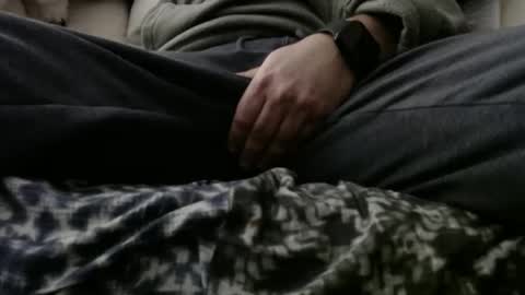 Snapshot of raindog72 chatting on 01/12/26, 06:24 Raindog online show from 01/12/26, 06:24