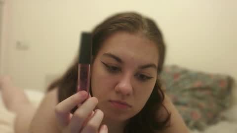 rainyvibe_ online show from 09/23/25, 09:29