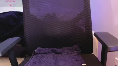 Snapshot of ralf_300 chatting on 02/06/25, 12:43 ralf_300 online show from 02/06/25, 12:43