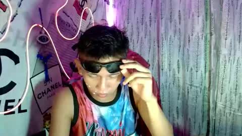 Snapshot of ralfhuge24 chatting on 11/13/25, 11:20 ralfhuge24 online show from 11/13/25, 11:20