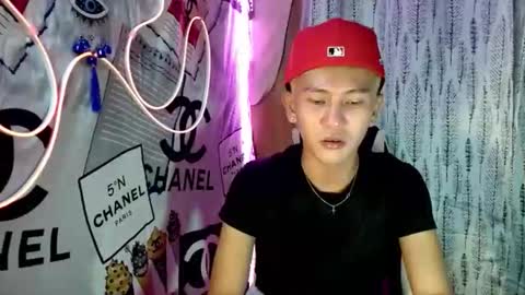 Snapshot of ralfhuge24 chatting on 12/03/25, 01:31 ralfhuge24 online show from 12/03/25, 01:31