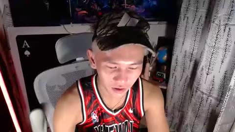 Snapshot of ralfhuge24 chatting on 03/11/26, 11:05 ralfhuge24 online show from 03/11/26, 11:05