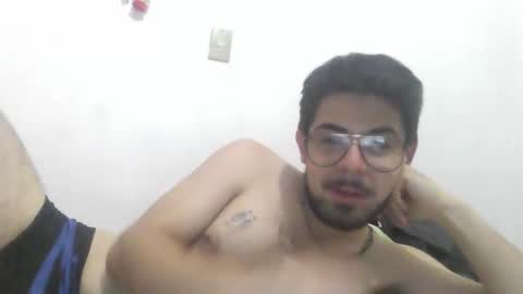 Snapshot of ralphillips25 chatting on 04/13/26, 03:23 ralphillips25 online show from 04/13/26, 03:23