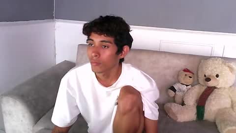 rami_hot0 online show from 10/10/25, 07:57