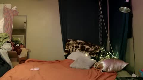 Snapshot of ramonaquinn chatting on 02/27/25, 07:23 RAMONA Q online show from 02/27/25, 07:23