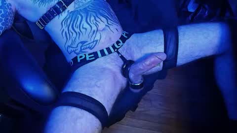 Snapshot of ramsheadbigmuff chatting on 10/12/25, 03:49 ramsheadbigmuff online show from 10/12/25, 03:49