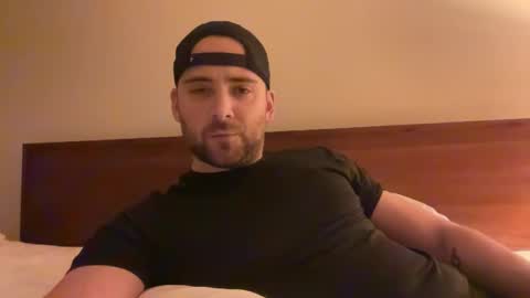 Snapshot of randomdude5950 chatting on 01/24/25, 01:45 randomdude5950 online show from 01/24/25, 01:45