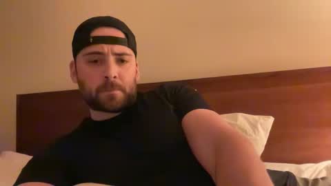 Snapshot of randomdude5950 chatting on 03/03/25, 04:58 randomdude5950 online show from 03/03/25, 04:58