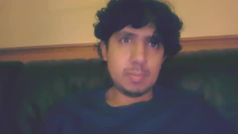 Snapshot of randomitoo chatting on 09/21/25, 04:03 randomitoo online show from 09/21/25, 04:03