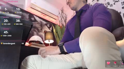 Snapshot of randylukehot chatting on 12/04/24, 02:59 randylukehot online show from 12/04/24, 02:59