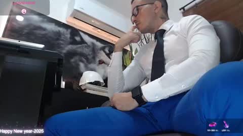 Snapshot of randylukehot chatting on 03/11/25, 10:40 randylukehot online show from 03/11/25, 10:40