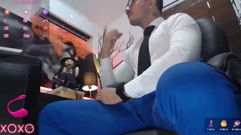 Snapshot of randylukehot chatting on 10/11/25, 05:11 randylukehot online show from 10/11/25, 05:11