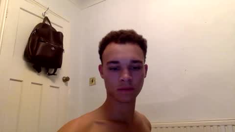 Snapshot of randyrio11 chatting on 04/11/26, 02:38 randyrio11 online show from 04/11/26, 02:38