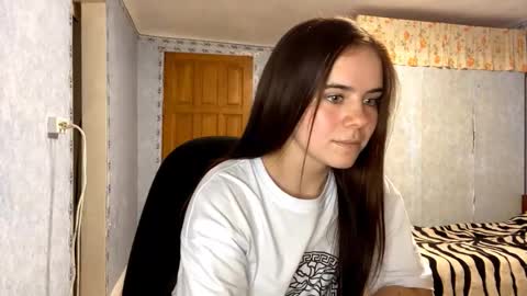 Lia online show from 09/13/25, 04:07