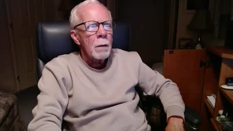 ranger1001 online show from 12/04/24, 09:57