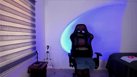 Jonas online show from 11/05/25, 01:55