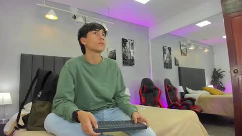 Raphael Nyon online show from 03/18/26, 03:42