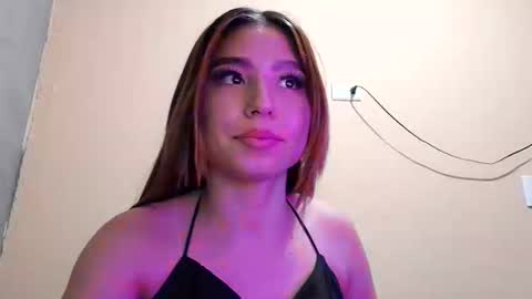 Snapshot of raquel2411 chatting on 03/10/26, 03:00 raquel2411 online show from 03/10/26, 03:00