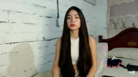 Snapshot of raquel2411 chatting on 05/20/26, 03:18 raquel2411 online show from 05/20/26, 03:18