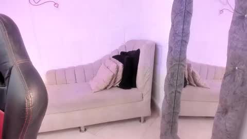 Raquel online show from 09/13/25, 08:52