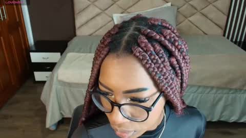 Raquel online show from 02/21/25, 11:44