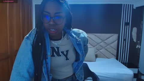 Raquel online show from 11/14/25, 11:42