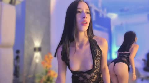 Snapshot of raquellevalmont chatting on 03/31/26, 08:31 raquel online show from 03/31/26, 08:31