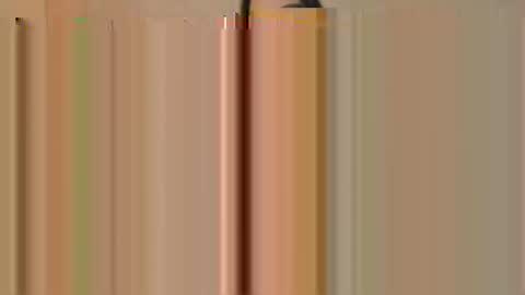 Snapshot of raquellevalmont chatting on 05/05/26, 09:01 raquel online show from 05/05/26, 09:01