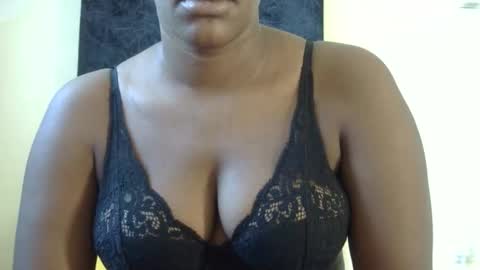 Snapshot of rara_molly chatting on 04/01/26, 08:15 rara_molly online show from 04/01/26, 08:15
