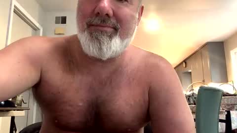 Snapshot of rascal_0073 chatting on 10/22/25, 02:50 rascal_0073 online show from 10/22/25, 02:50