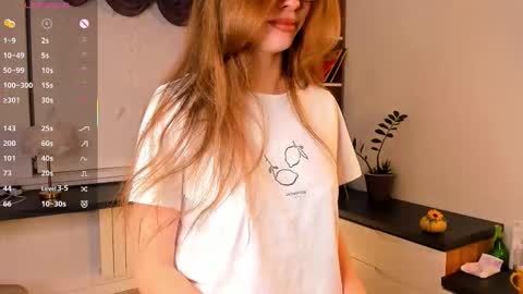 Nicole online show from 11/25/25, 11:10