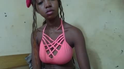 Snapshot of rasoanirinaa chatting on 04/26/26, 11:02 rasoanirinaa online show from 04/26/26, 11:02