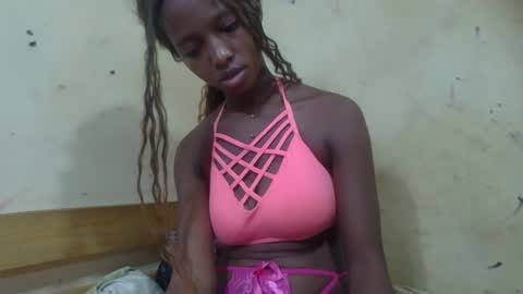 Snapshot of rasoanirinaa chatting on 05/12/26, 04:09 rasoanirinaa online show from 05/12/26, 04:09