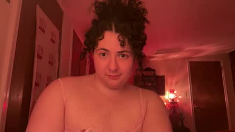 Snapshot of raspberrytommy chatting on 02/15/26, 01:46 Tommy online show from 02/15/26, 01:46