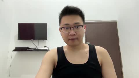 Snapshot of ratedepic17 chatting on 02/16/25, 12:32 randomnaut online show from 02/16/25, 12:32