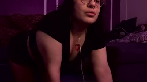 Snapshot of rattlesnakebitch chatting on 02/28/26, 11:22 Rattlesnake Bitch 666 online show from 02/28/26, 11:22