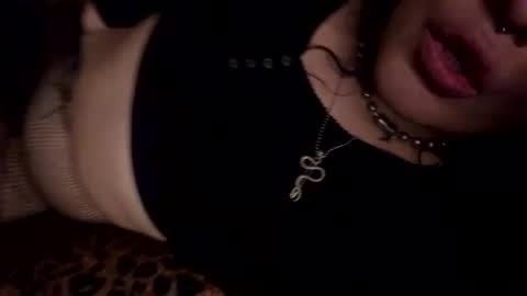 Rattlesnake Bitch 666 online show from 05/02/26, 10:09