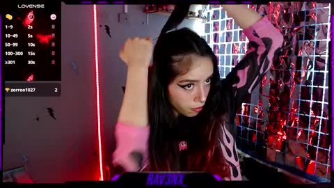   online show from 02/11/25, 02:13