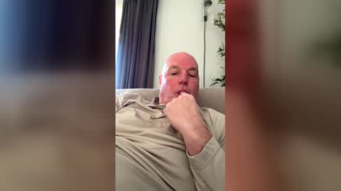 ravchat online show from 02/10/26, 10:47