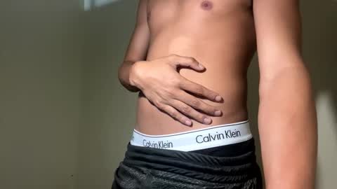 Snapshot of raven354 chatting on 02/12/25, 01:48 raven354 online show from 02/12/25, 01:48