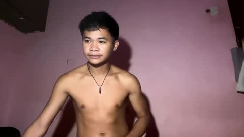 Snapshot of raven354 chatting on 02/14/25, 12:30 raven354 online show from 02/14/25, 12:30