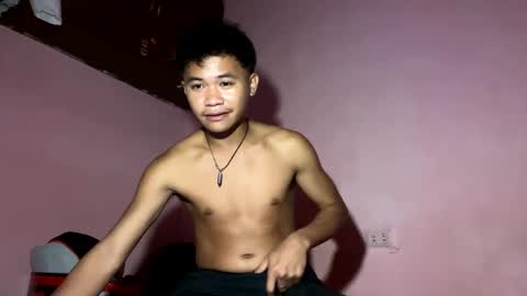 Snapshot of raven354 chatting on 02/19/25, 04:22 raven354 online show from 02/19/25, 04:22