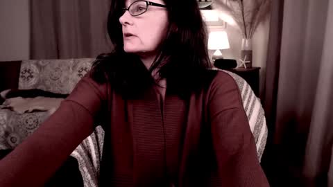  Roxanneredlight59 online show from 12/31/24, 12:54